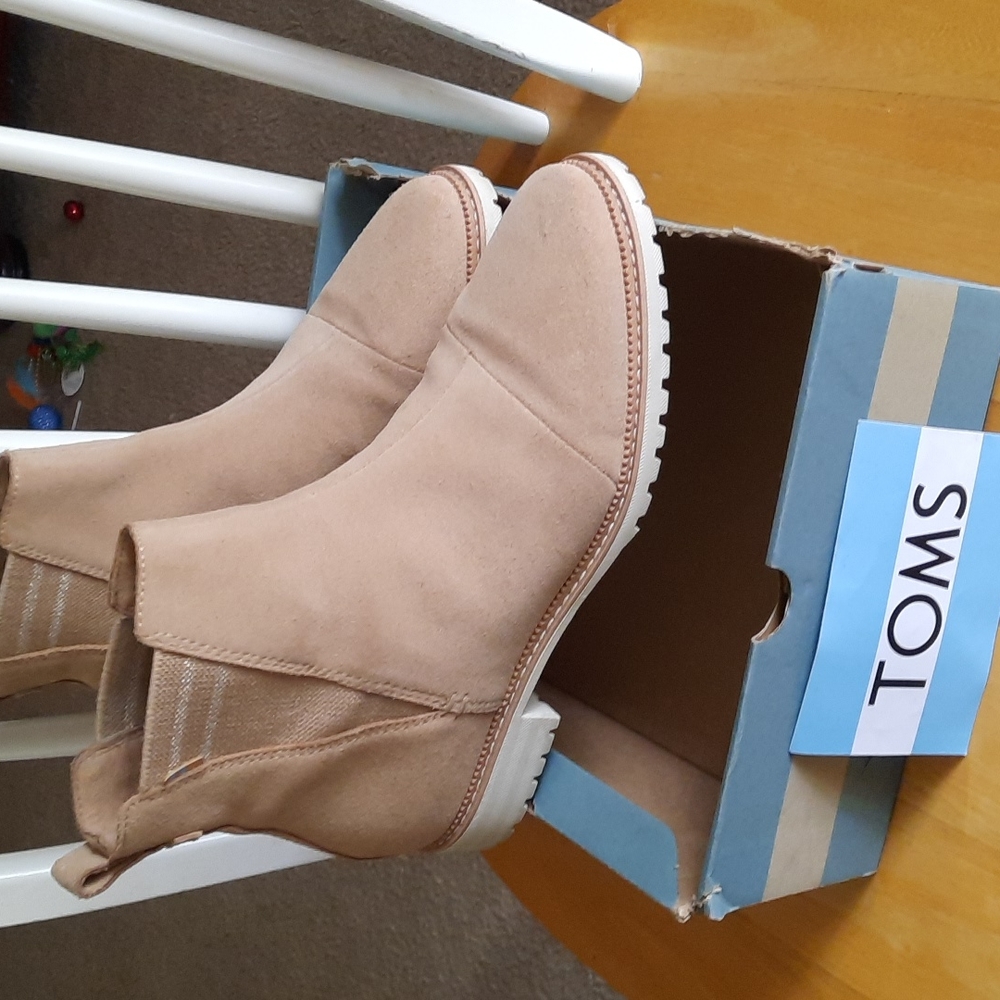 TOMS Booties